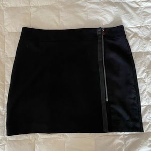 Banana Republic black mini skirt - size 14
